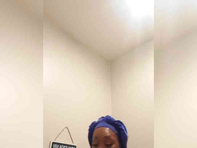 QueenAnitaDix webcam