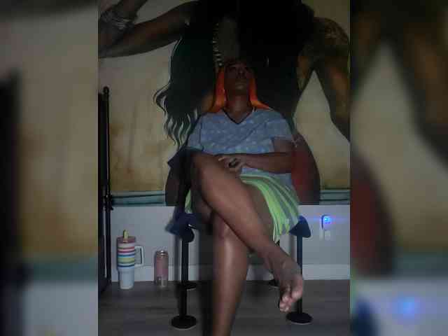 QueenAnitaDix webcam