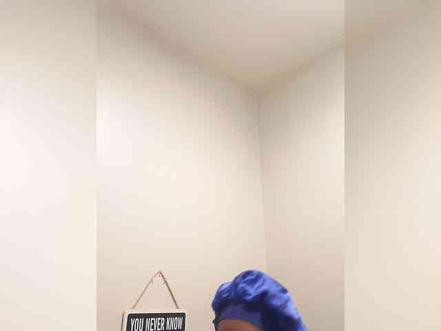 QueenAnitaDix webcam