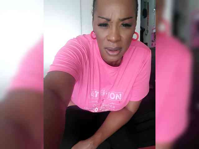 QueenAnitaDix