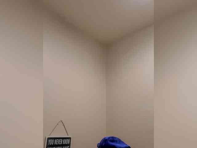 QueenAnitaDix webcam