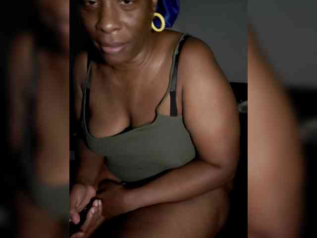 QueenAnitaDix webcam
