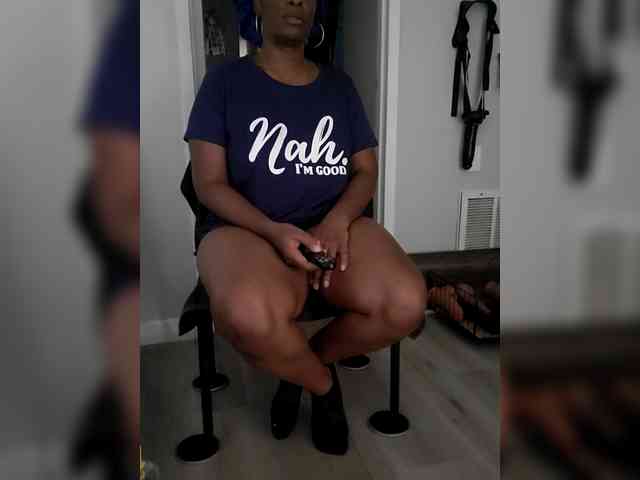 QueenAnitaDix webcam