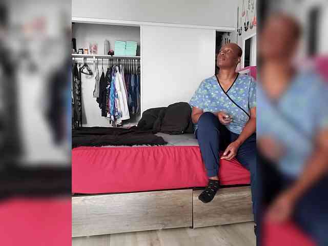 QueenAnitaDix webcam