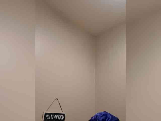 QueenAnitaDix webcam