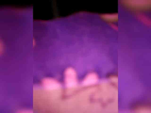 QueenAnitaDix webcam