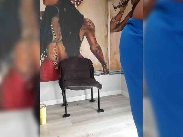 QueenAnitaDix
