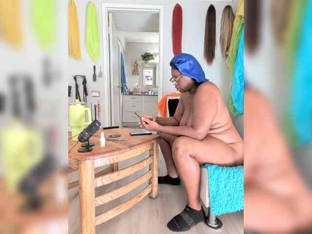 QueenAnitaDix webcam