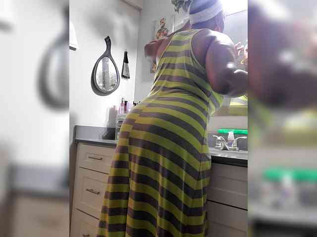 QueenAnitaDix webcam