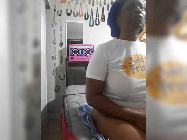 QueenAnitaDix