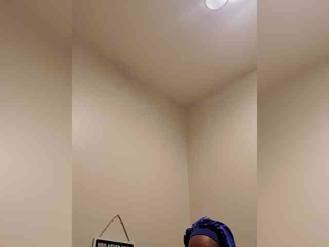 QueenAnitaDix webcam