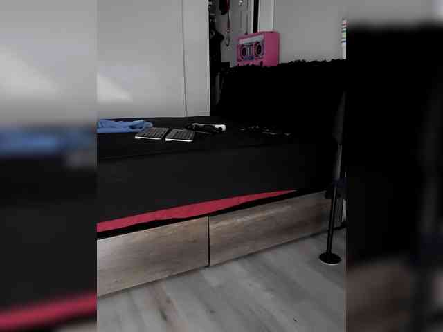 QueenAnitaDix webcam