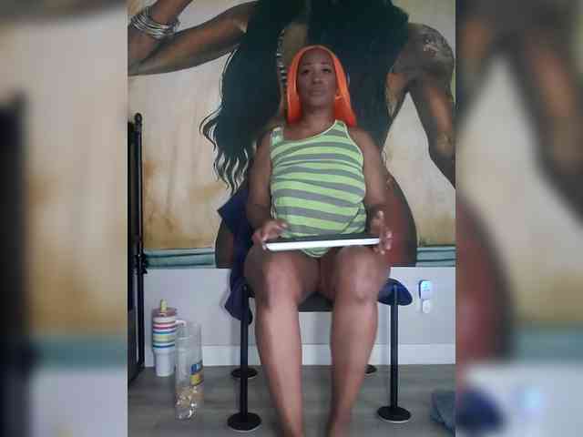 QueenAnitaDix webcam
