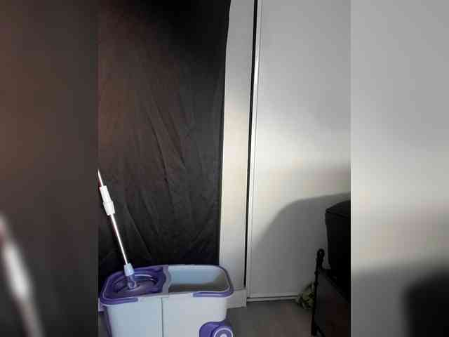 QueenAnitaDix webcam