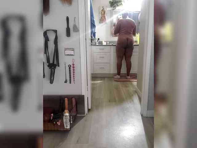 QueenAnitaDix webcam