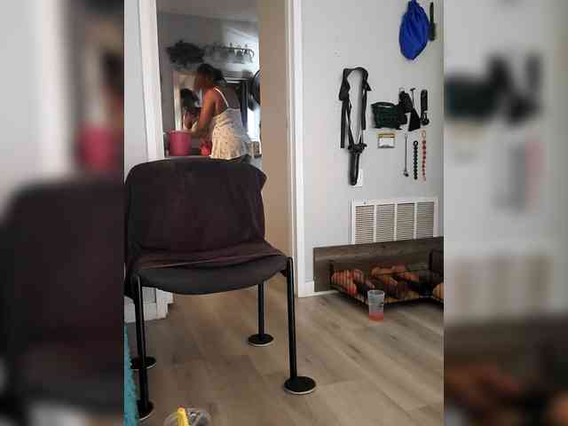 QueenAnitaDix webcam