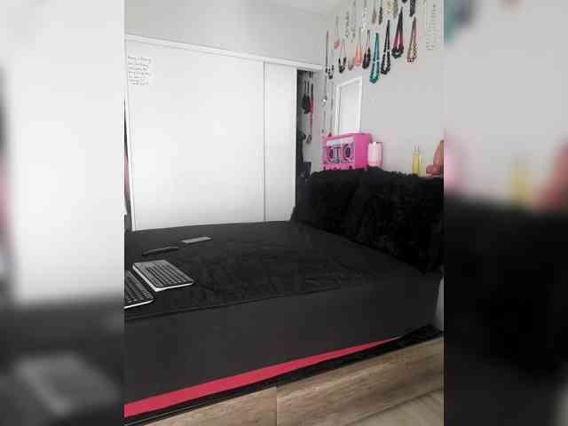 QueenAnitaDix webcam