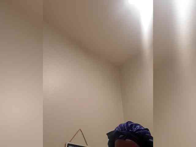 QueenAnitaDix webcam