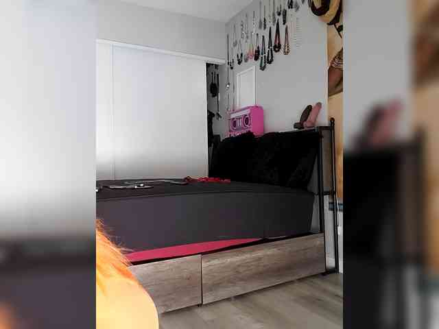 QueenAnitaDix webcam