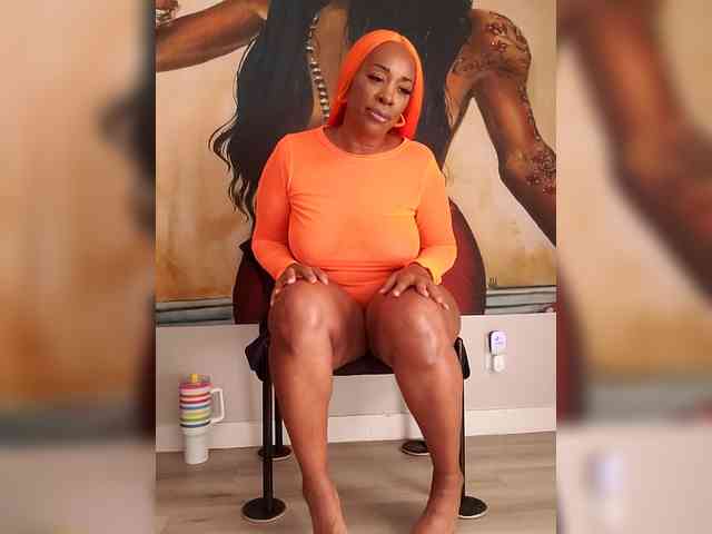 QueenAnitaDix webcam
