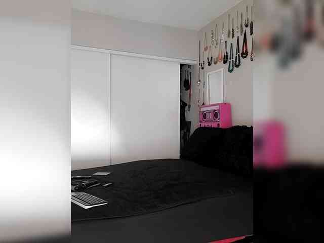 QueenAnitaDix webcam