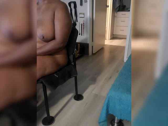QueenAnitaDix webcam