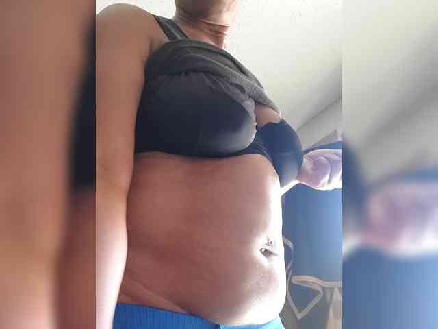 QueenAnitaDix webcam