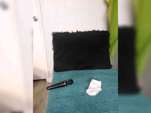 QueenAnitaDix webcam