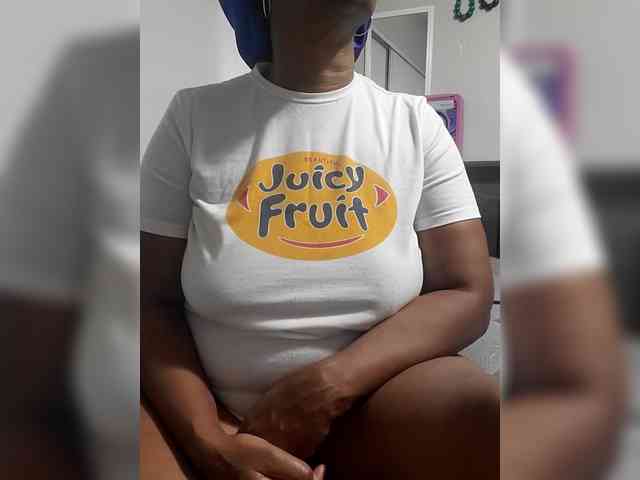 QueenAnitaDix webcam