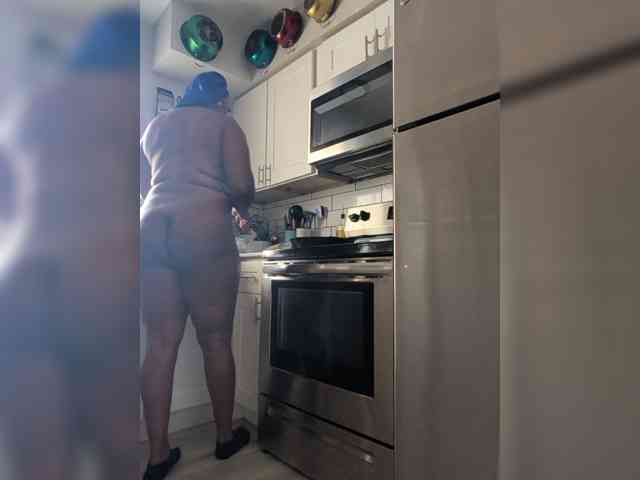 QueenAnitaDix