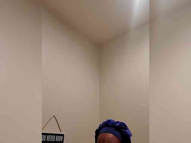QueenAnitaDix webcam