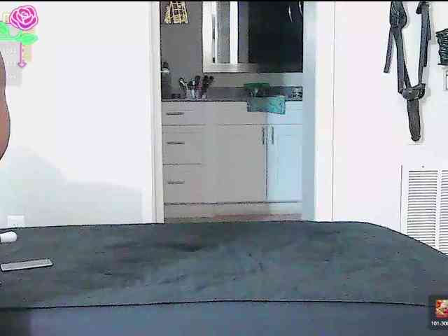 QueenAnitaDix webcam