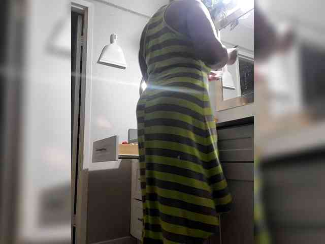 QueenAnitaDix webcam
