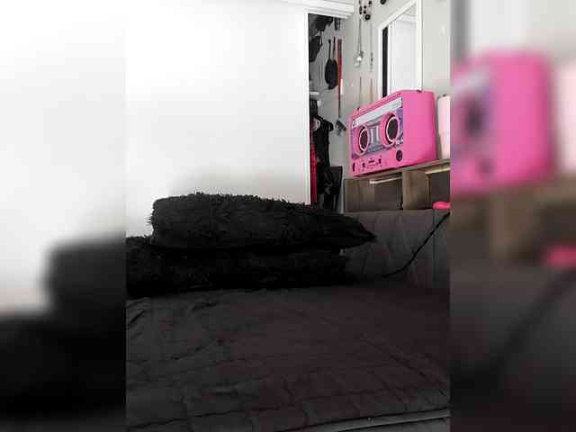 QueenAnitaDix webcam