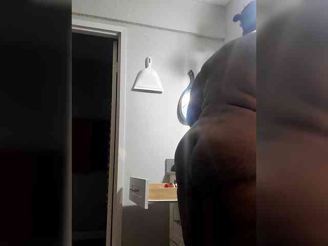 QueenAnitaDix webcam