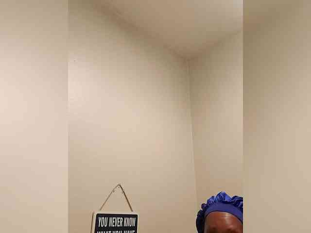 QueenAnitaDix webcam