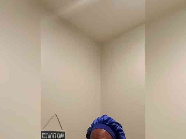 QueenAnitaDix webcam
