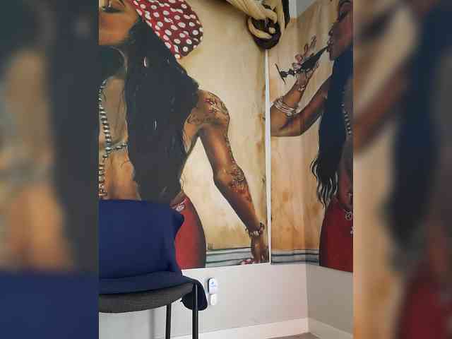 QueenAnitaDix webcam