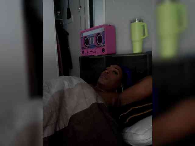 QueenAnitaDix Sex Cam Show