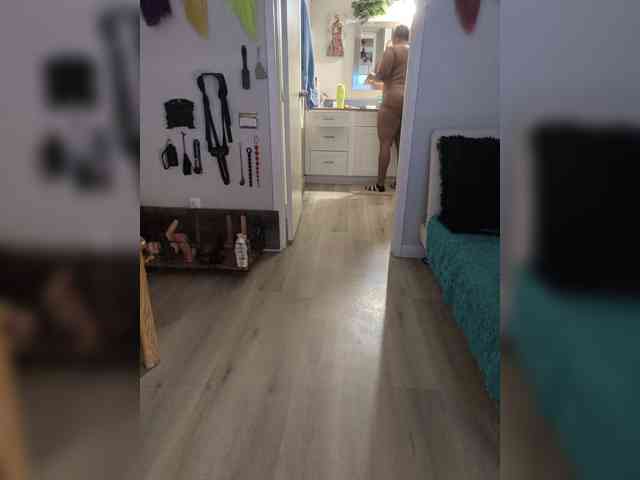 QueenAnitaDix