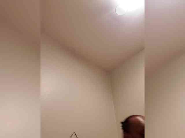 QueenAnitaDix webcam