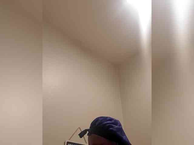 QueenAnitaDix webcam