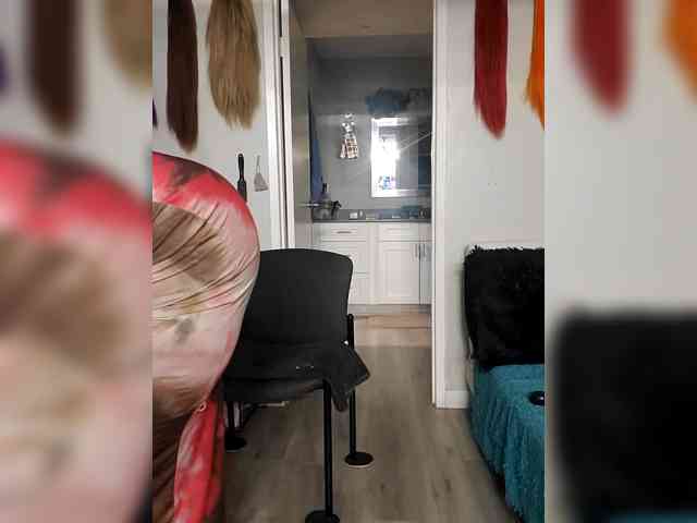 QueenAnitaDix webcam