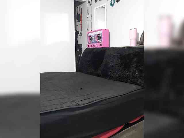 QueenAnitaDix webcam