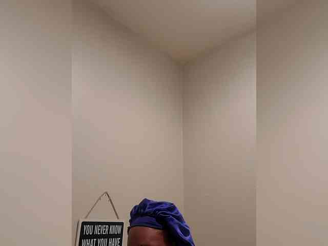 QueenAnitaDix webcam