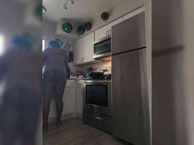 QueenAnitaDix