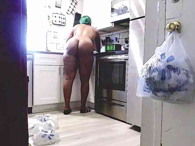 QueenAnitaDix Sex Cam Show