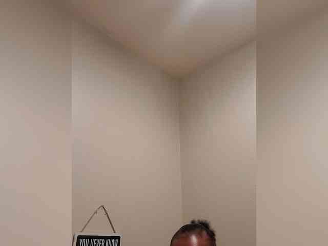 QueenAnitaDix webcam
