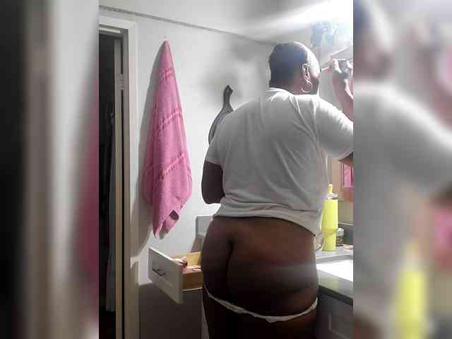 QueenAnitaDix webcam