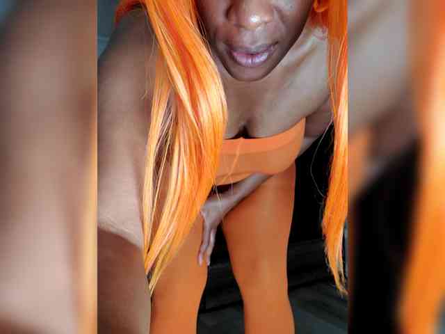 QueenAnitaDix webcam